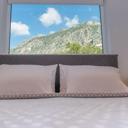 Aloe Meli * Kalamata